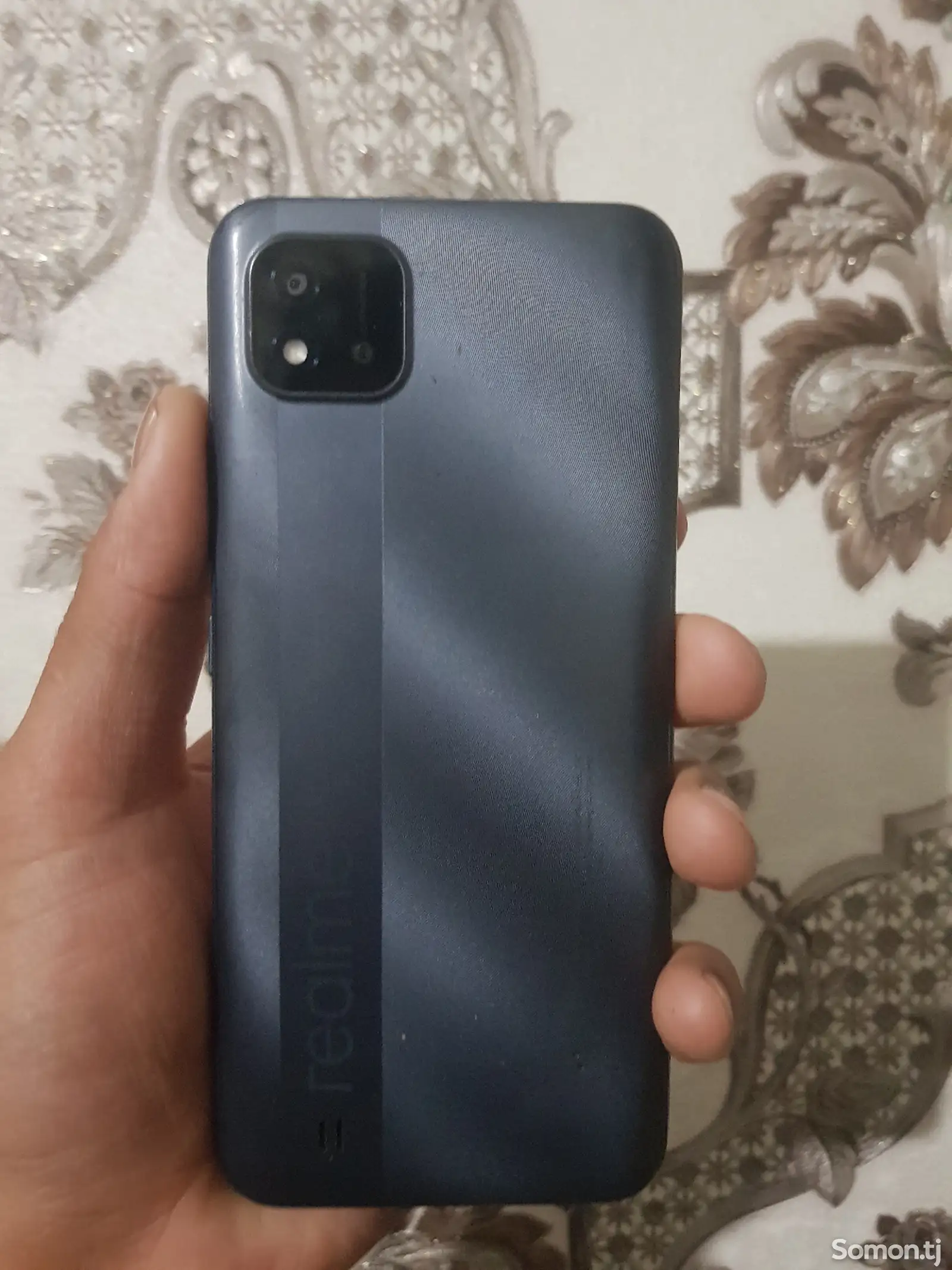 Телефон Realme-1