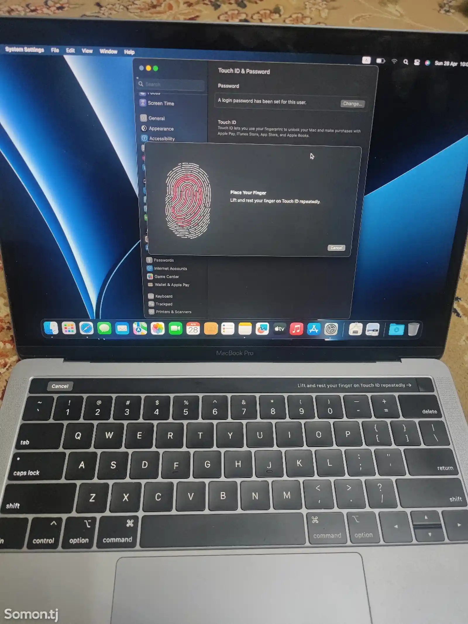 Ноутбук Apple Macbook Pro-4