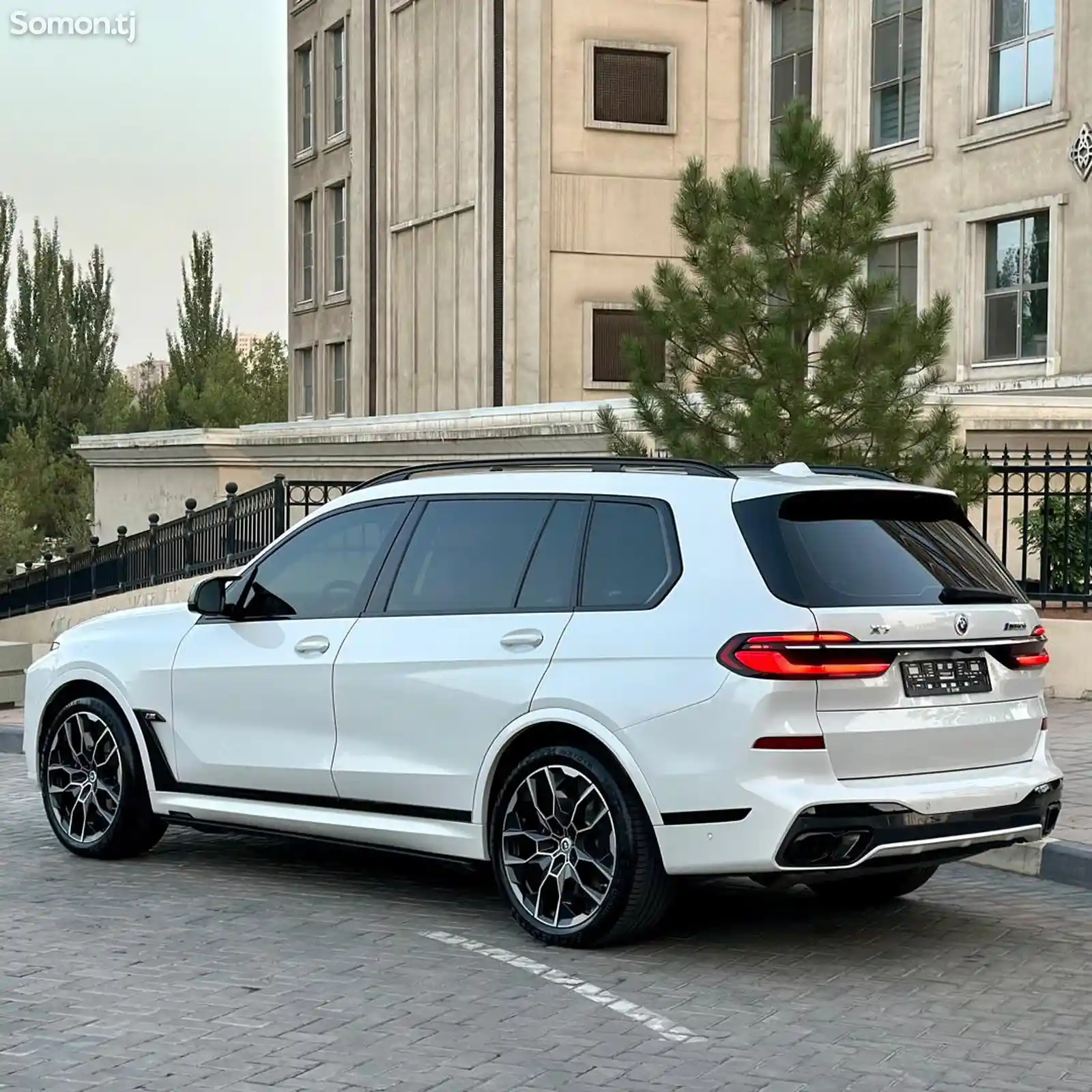 BMW X7, 2023-3