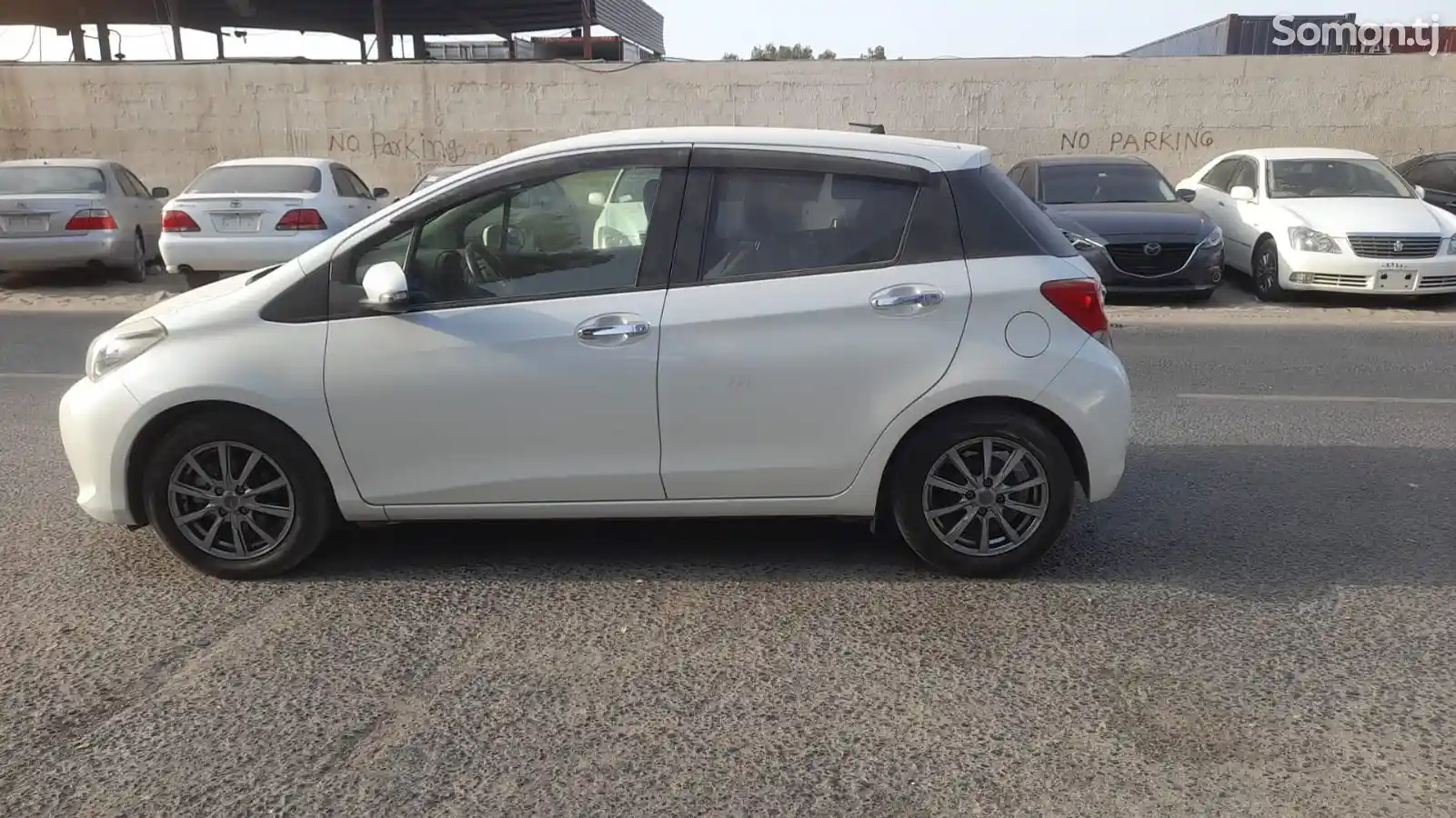 Toyota Vitz, 2015-3