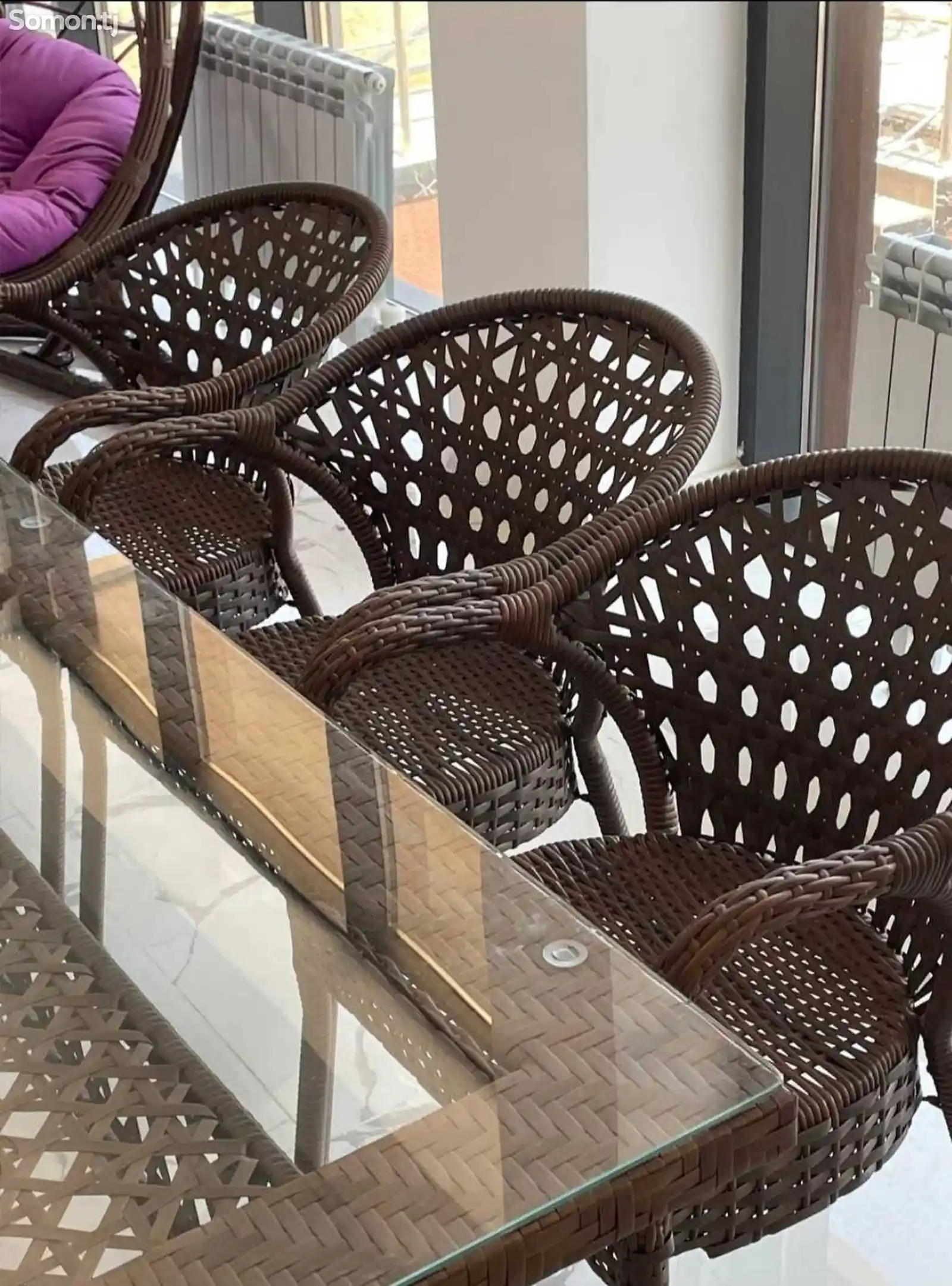 Комплект стола со стульями-2