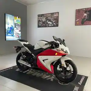 Мотоцикл Yamaha R6 250сс на заказ