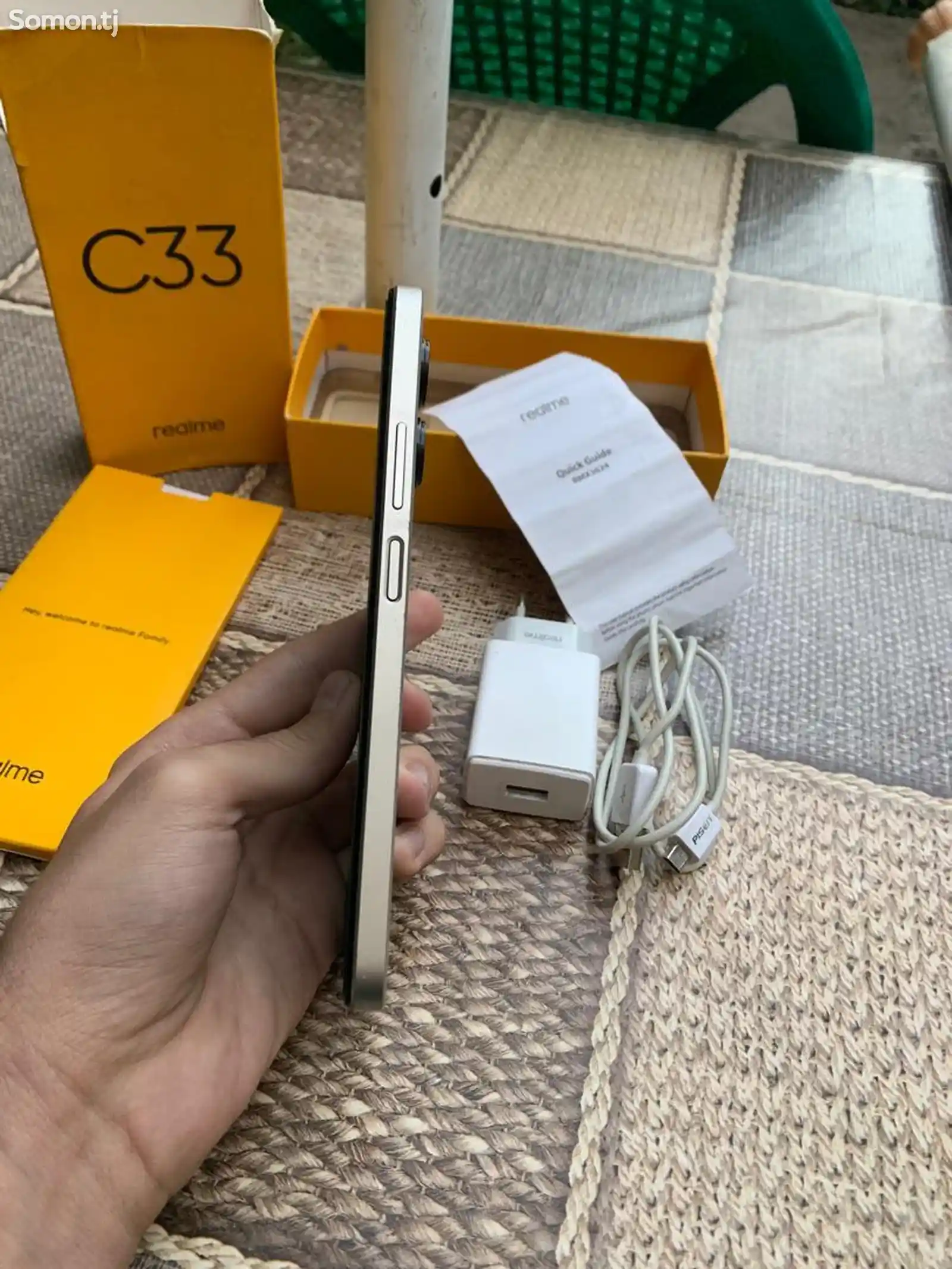 Realme C33-3