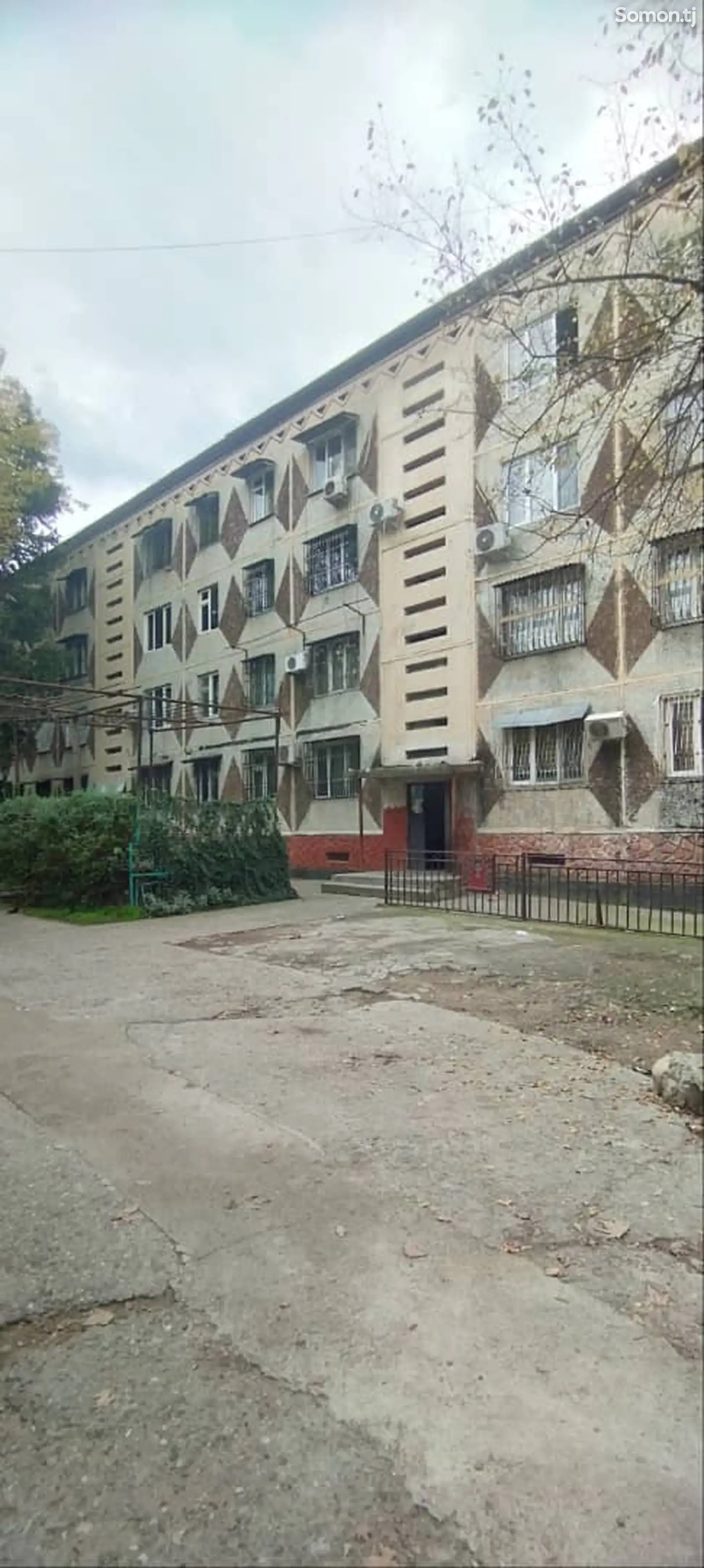 4-комн. квартира, 3 этаж, 80 м², 101 мкр-1