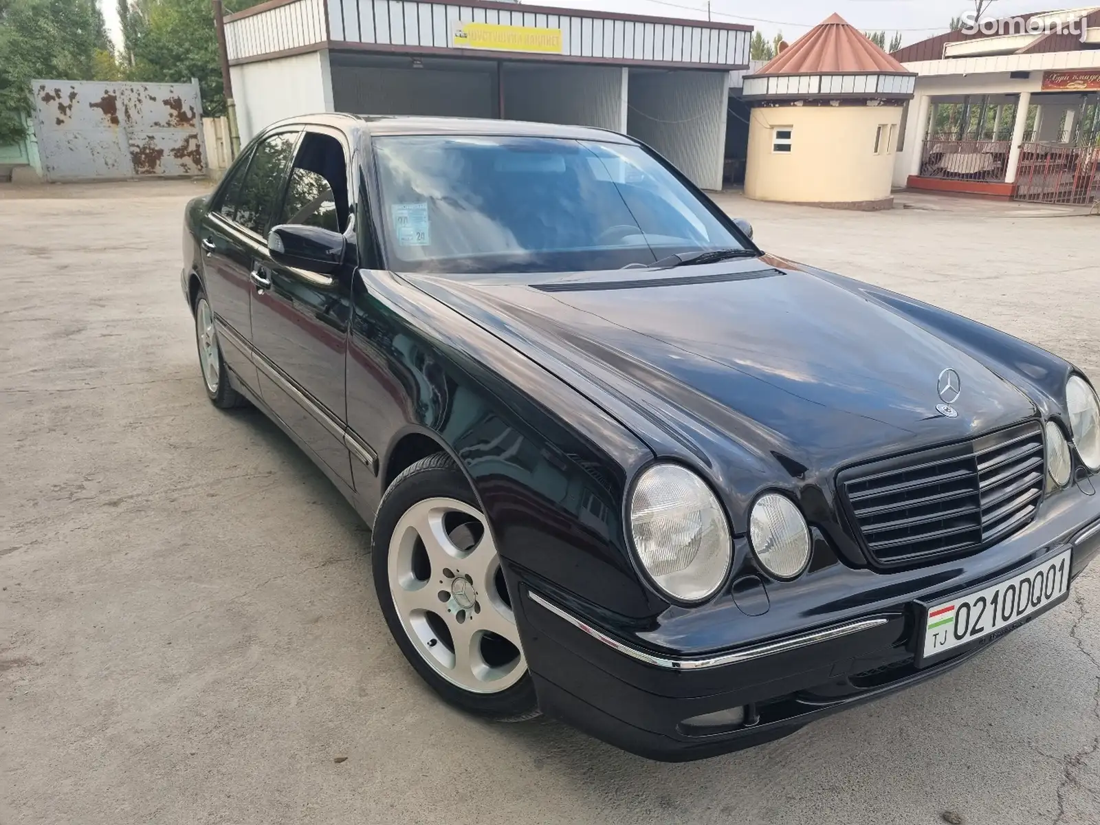 Mercedes-Benz E class, 2000-1