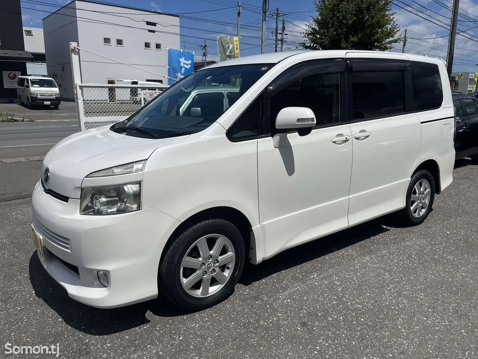 Toyota Voxy, 2009