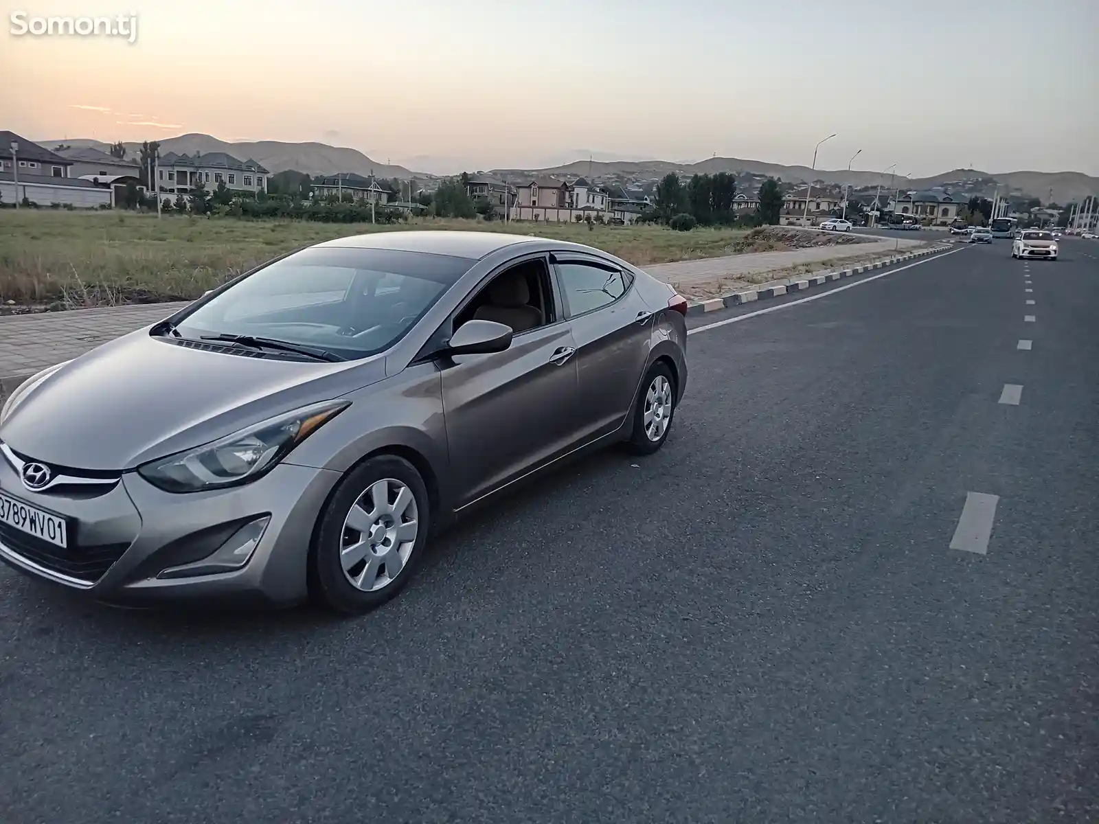 Hyundai Elantra, 2016-4