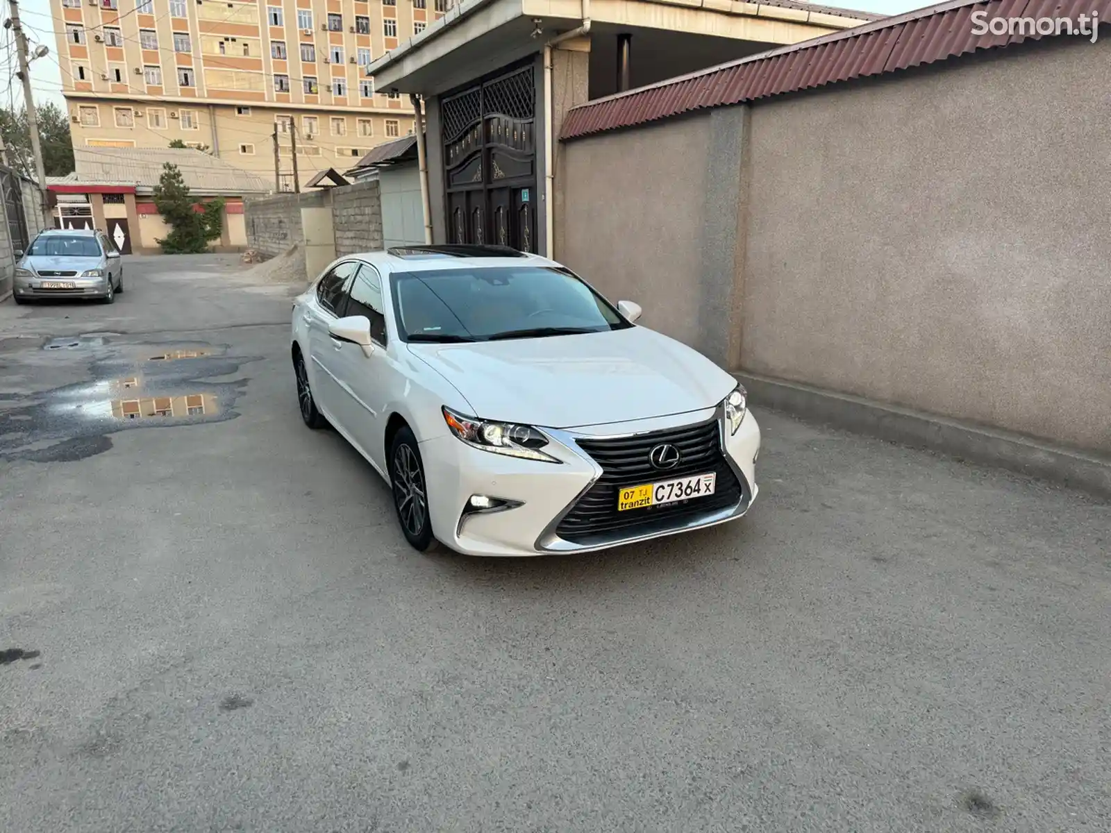 Lexus ES series, 2018-2