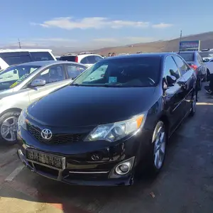 Toyota Camry, 2013