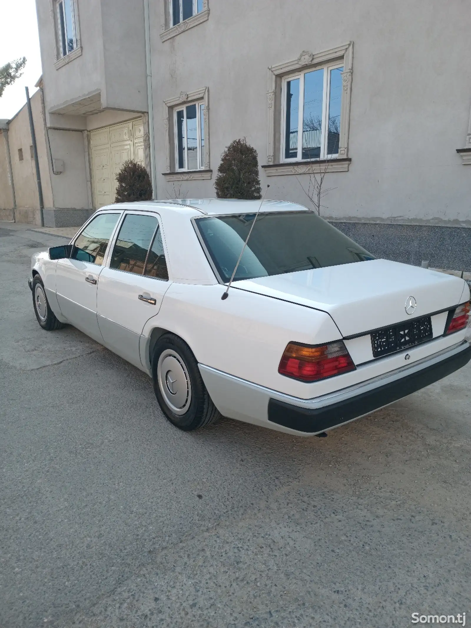 Mercedes-Benz W124, 1993-1