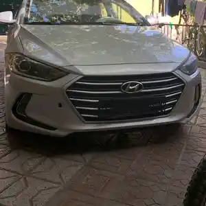 Hyundai Elantra, 2018