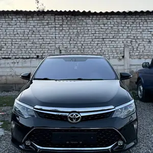 Toyota Camry, 2017