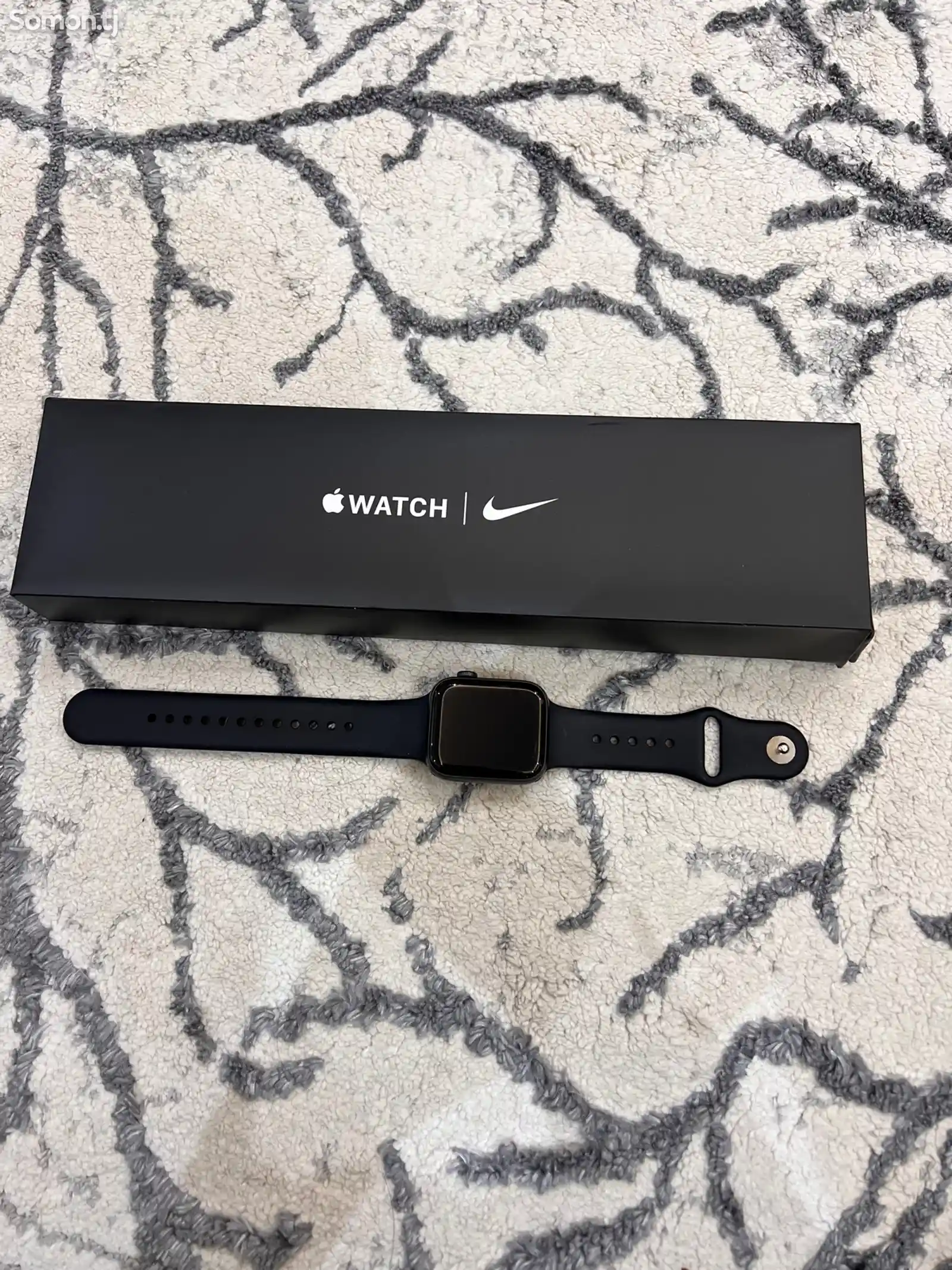 Смарт часы Apple Watch SE-6