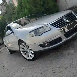 Volkswagen Passat, 2008