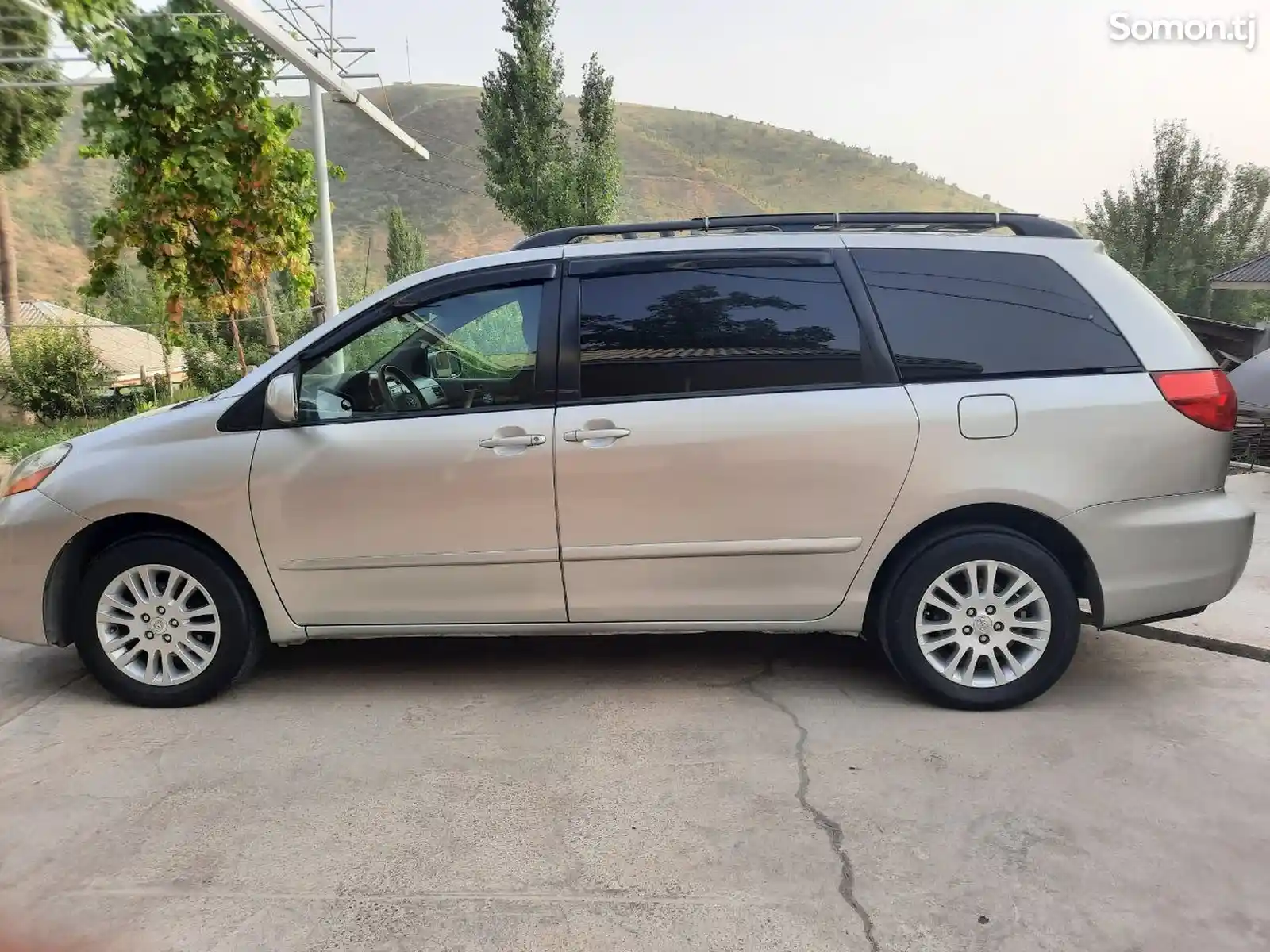 Toyota Sienna, 2009-3