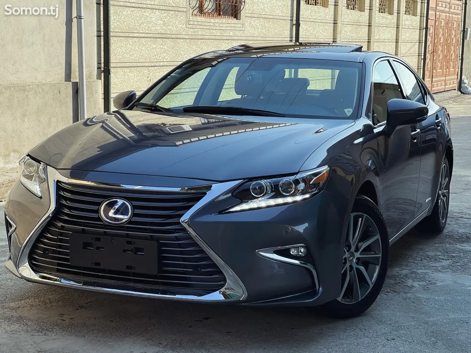 Lexus ES series, 2017-1