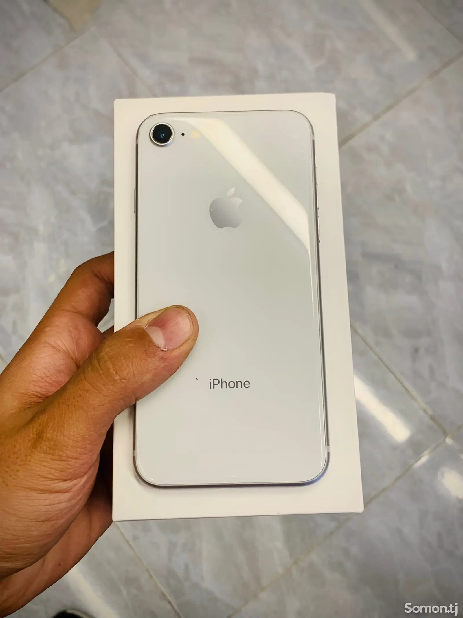 Apple iPhone 8, 64 gb, Silver-3