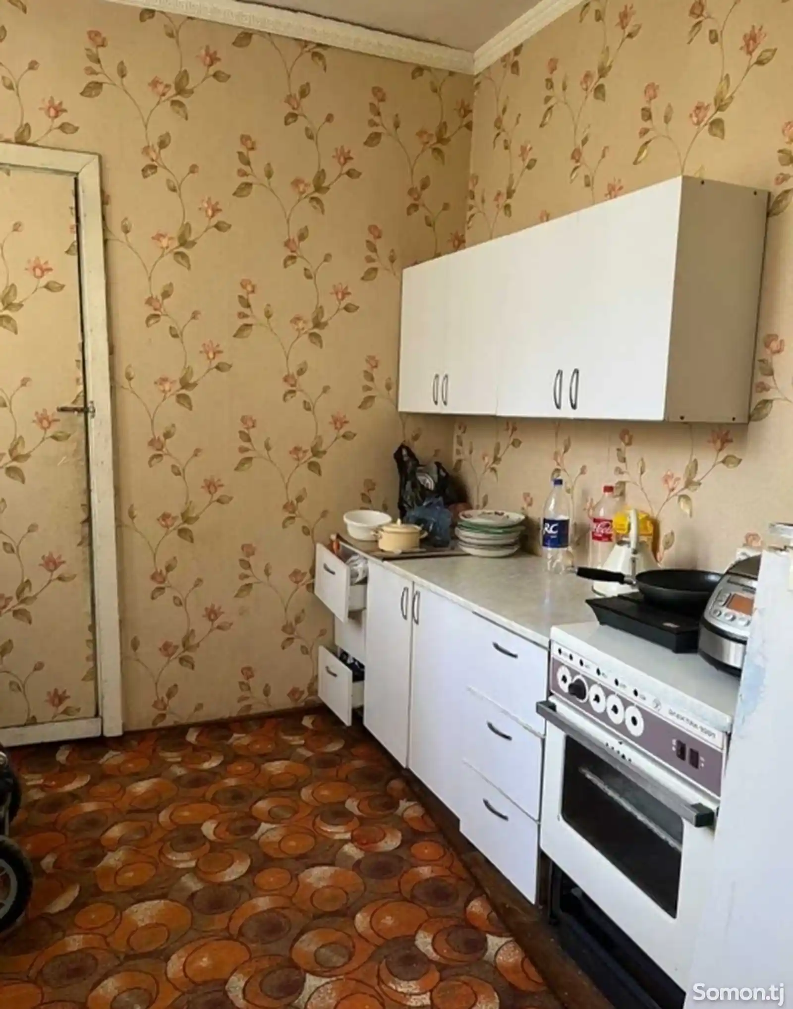 4-комн. квартира, 5 этаж, 100м², Цирк-6