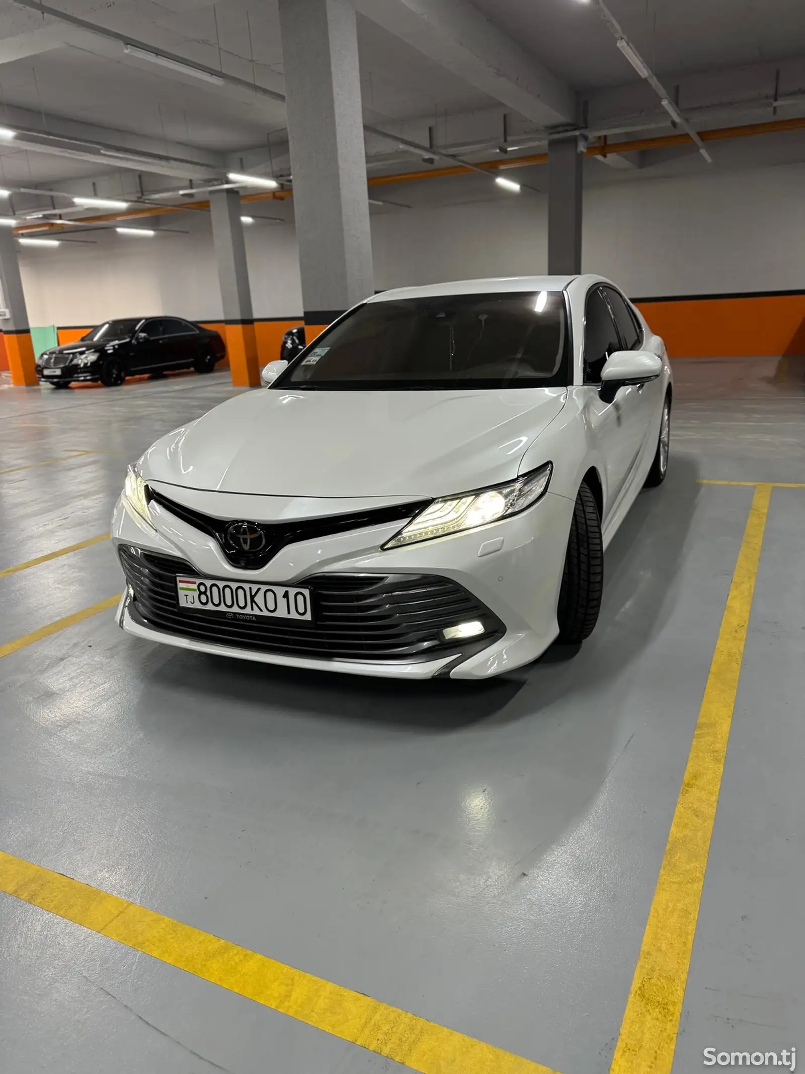 Toyota Camry, 2019-1