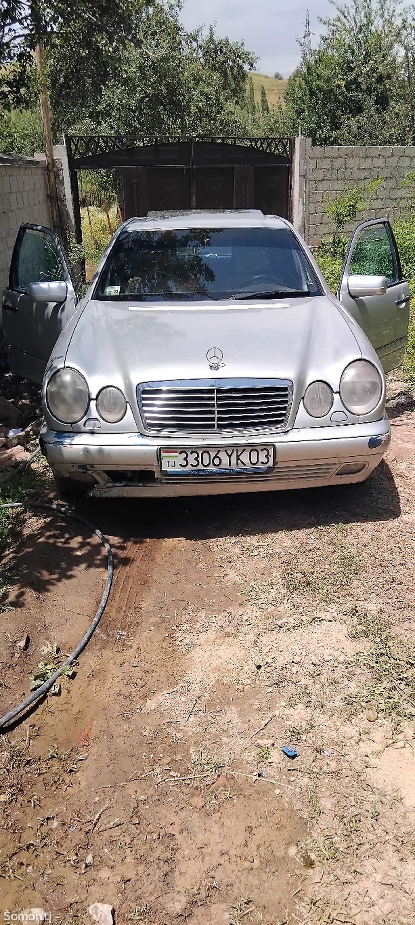 Mercedes-Benz E class, 1997-4