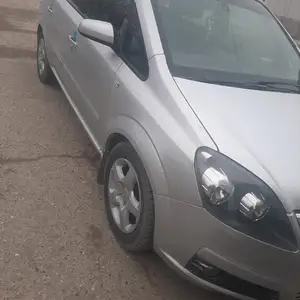 Opel Zafira, 2008