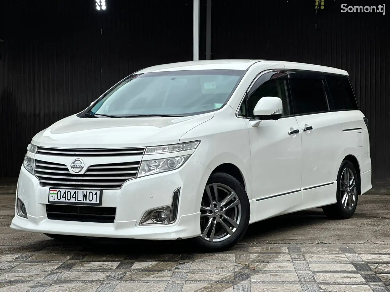 Nissan Elgrand, 2015-2