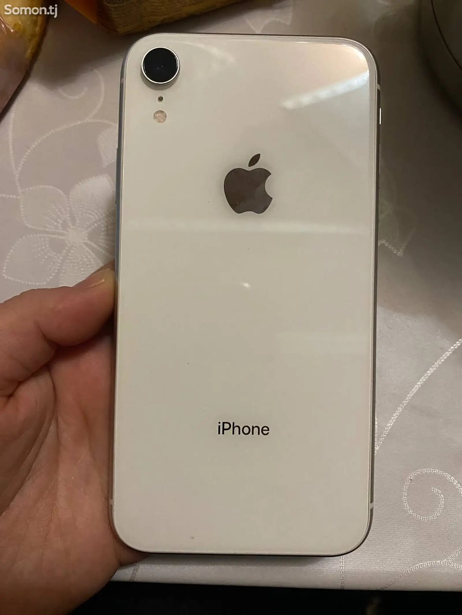 Apple iPhone Xr, 64 gb, White-1