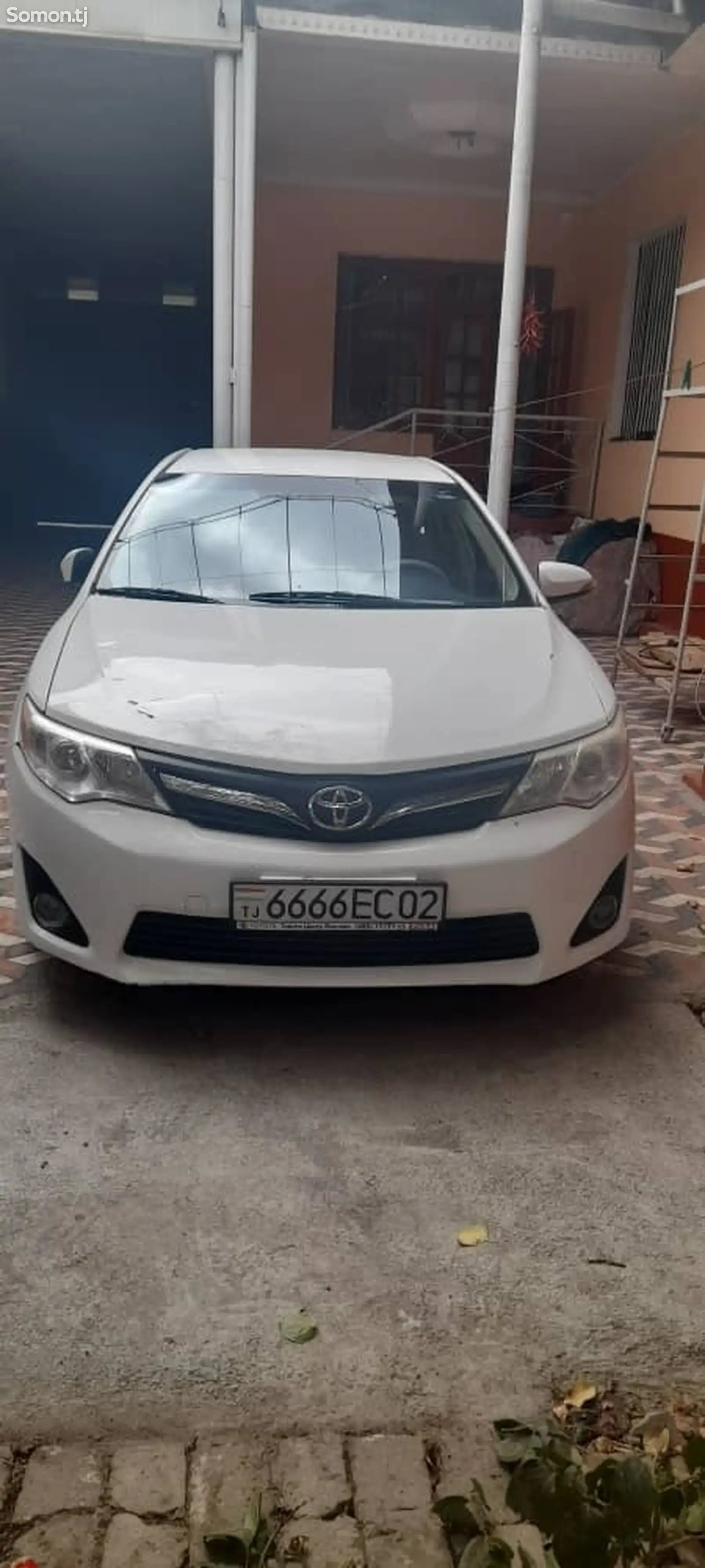 Toyota Camry, 2012-1