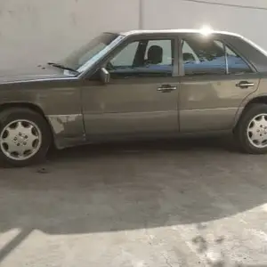 Mercedes-Benz W124, 1991