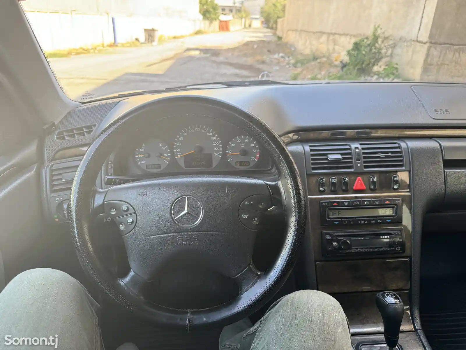 Mercedes-Benz E class, 2000-4