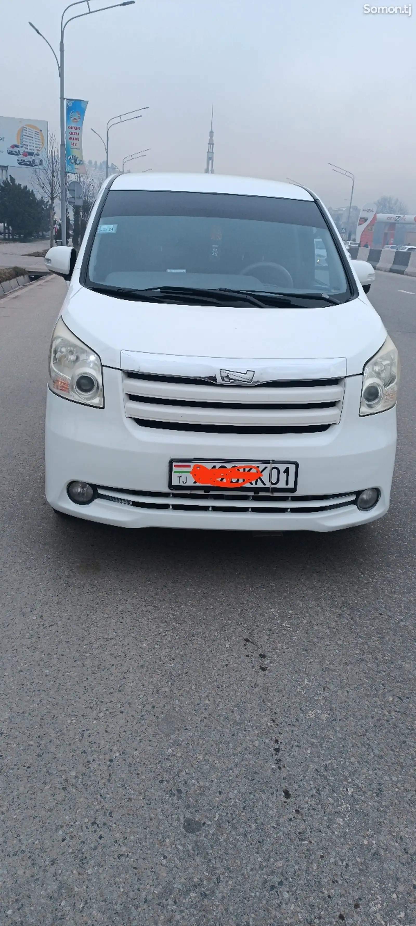 Toyota Noah, 2008-1