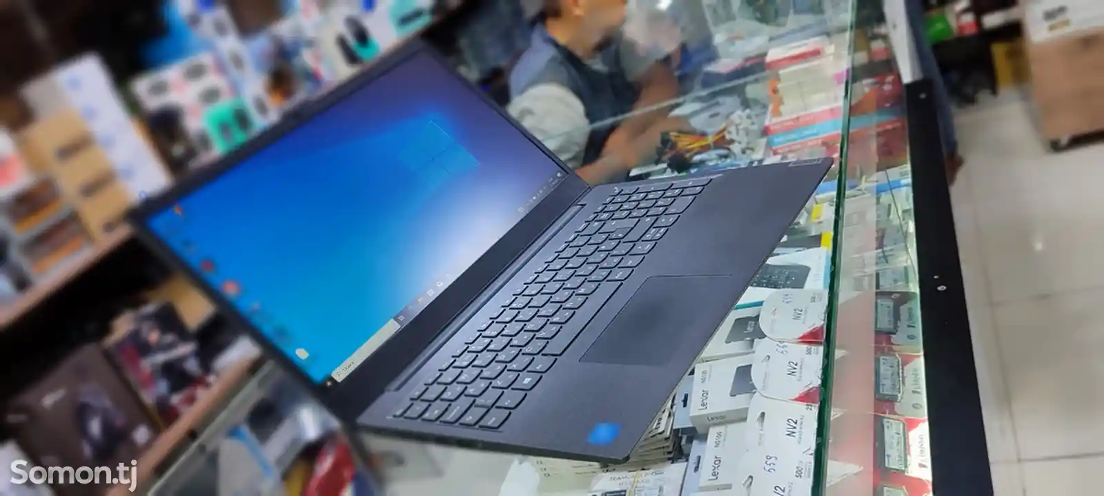 Ноутбук Lenovo V-15-8