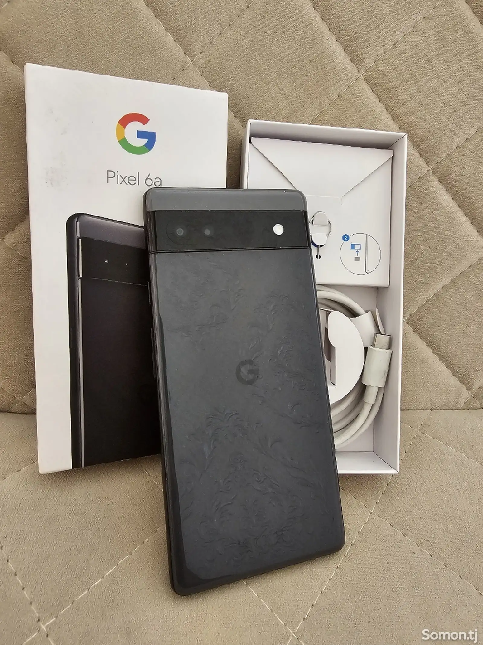 Google Pixel 6A-1