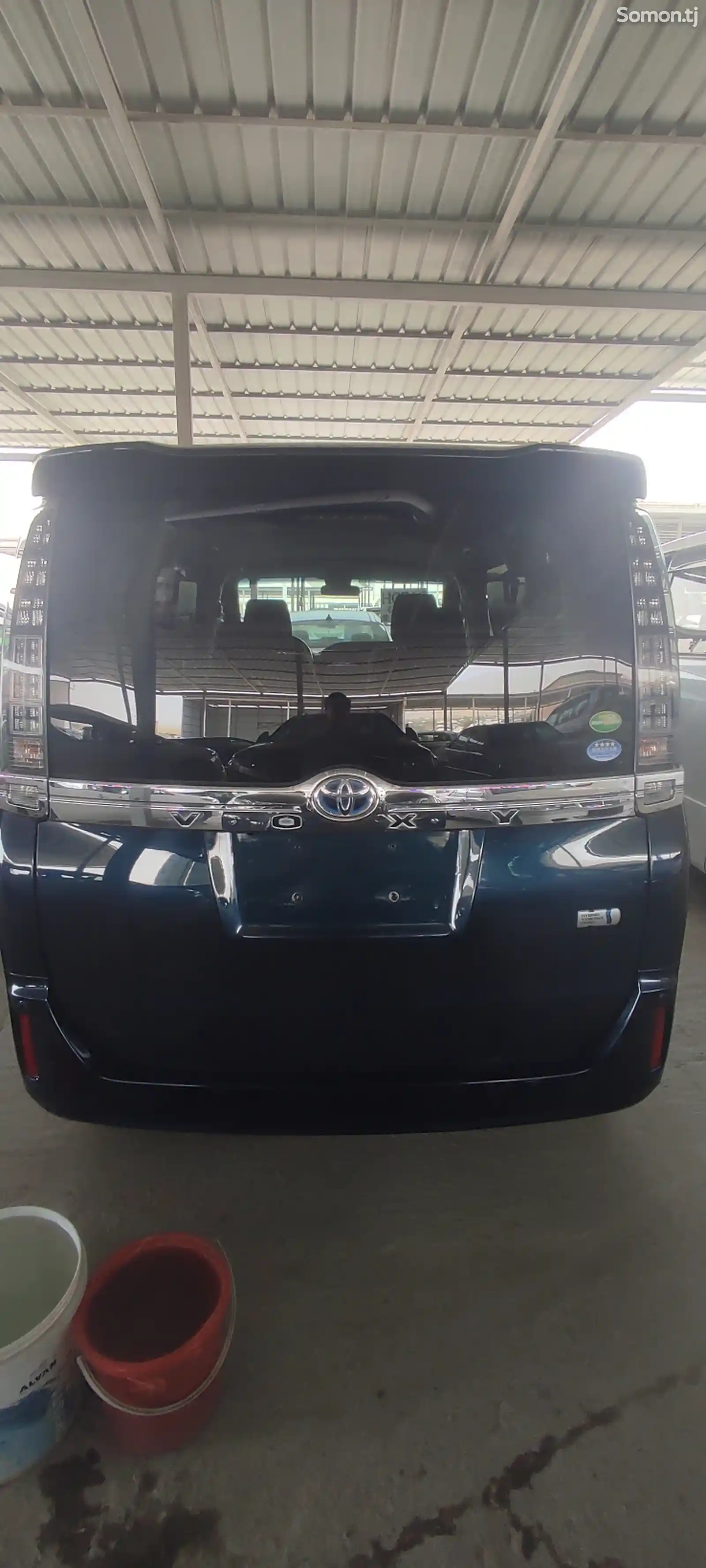 Toyota Voxy, 2015-1