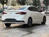 Hyundai Elantra, 2019-6