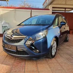 Opel Zafira, 2015