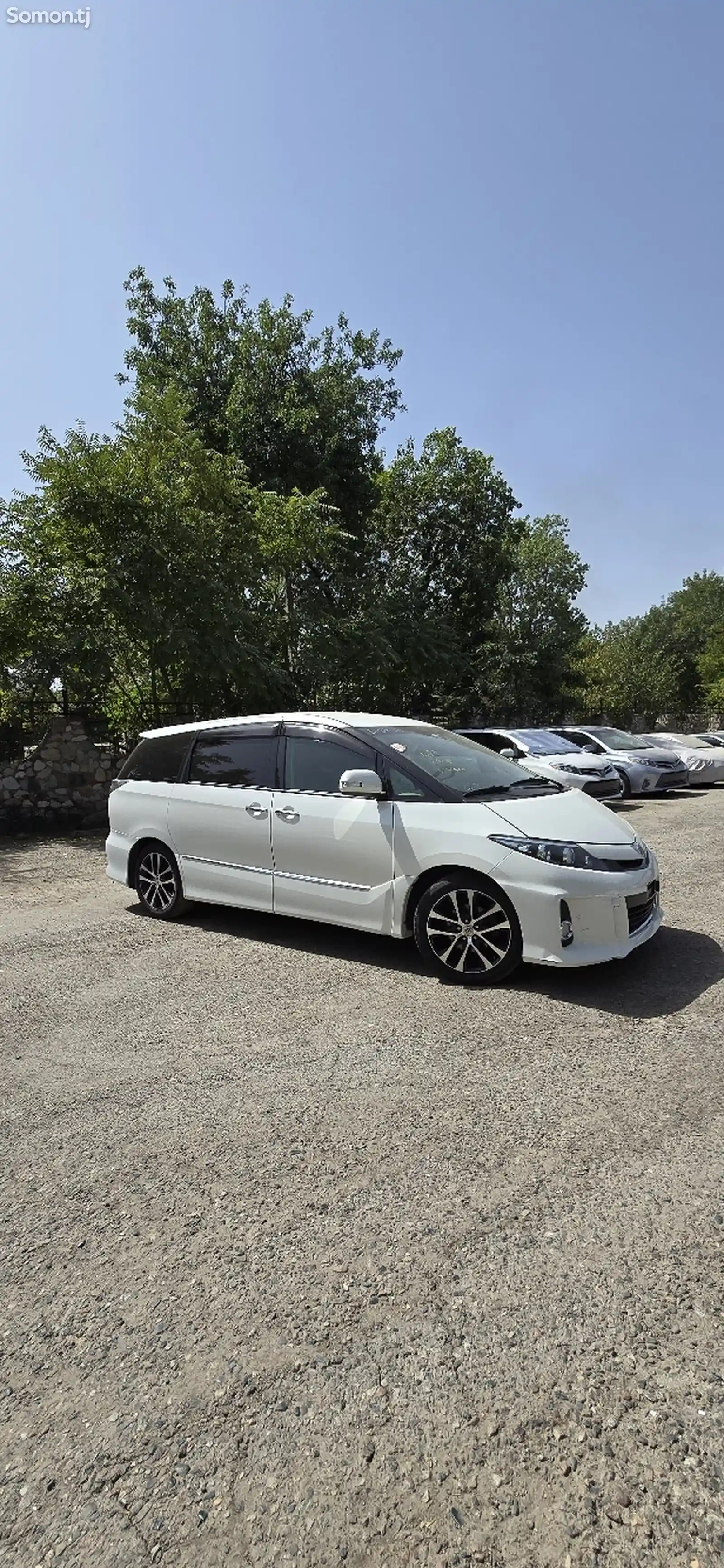 Toyota Estima, 2014-4