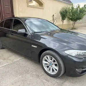 BMW 5 series, 2011