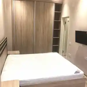 3-комн. квартира, 13 этаж, 82м², Шохмансур