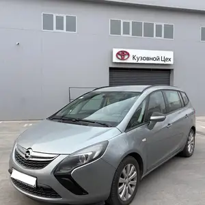 Opel Zafira, 2012