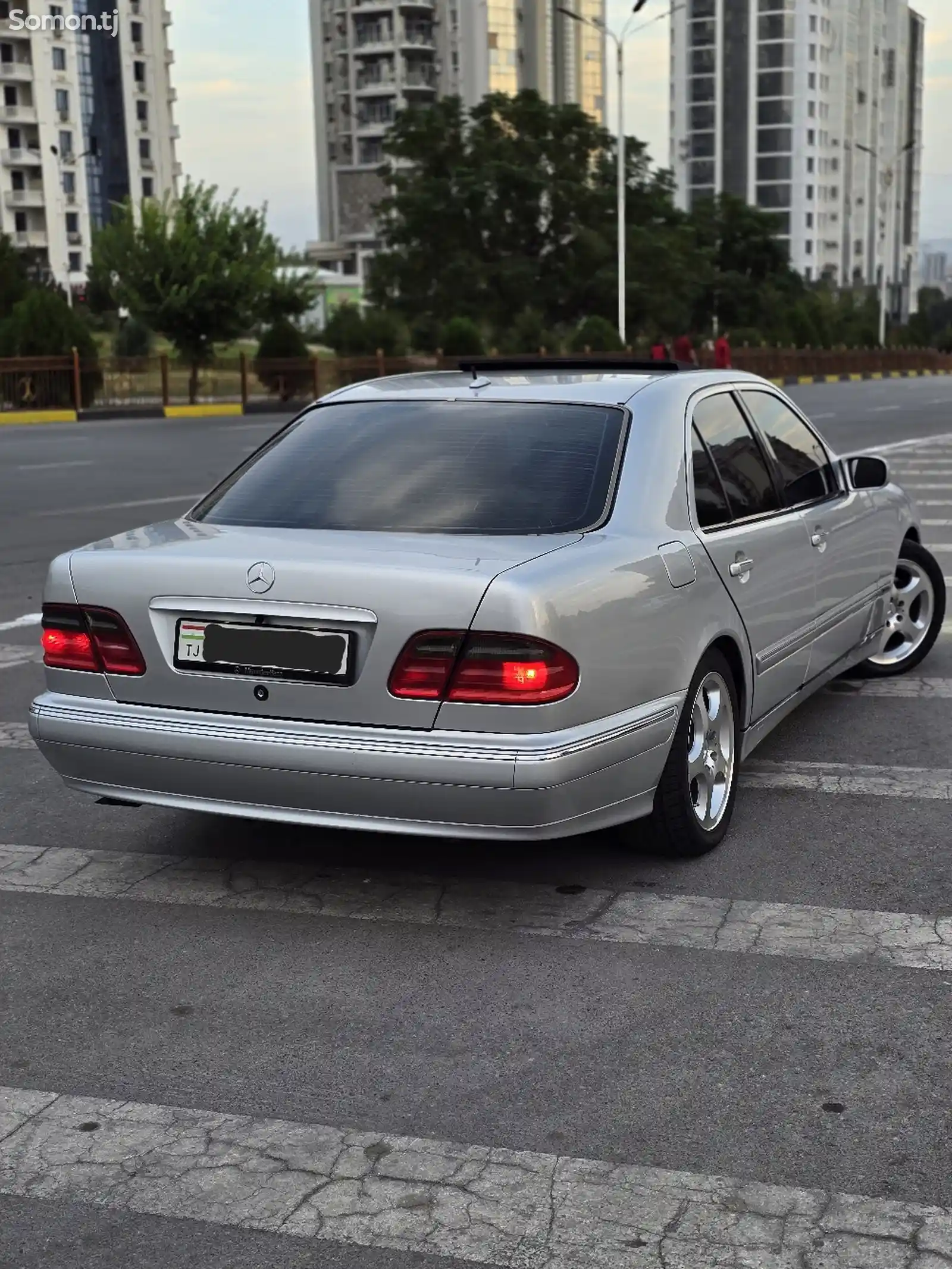 Mercedes-Benz E class, 2001-6