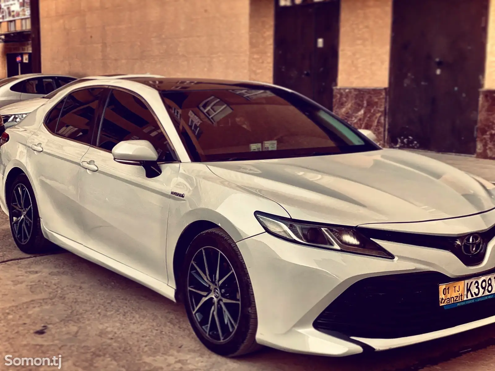 Toyota Camry, 2019-1