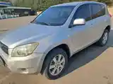 Toyota RAV 4, 2007-4