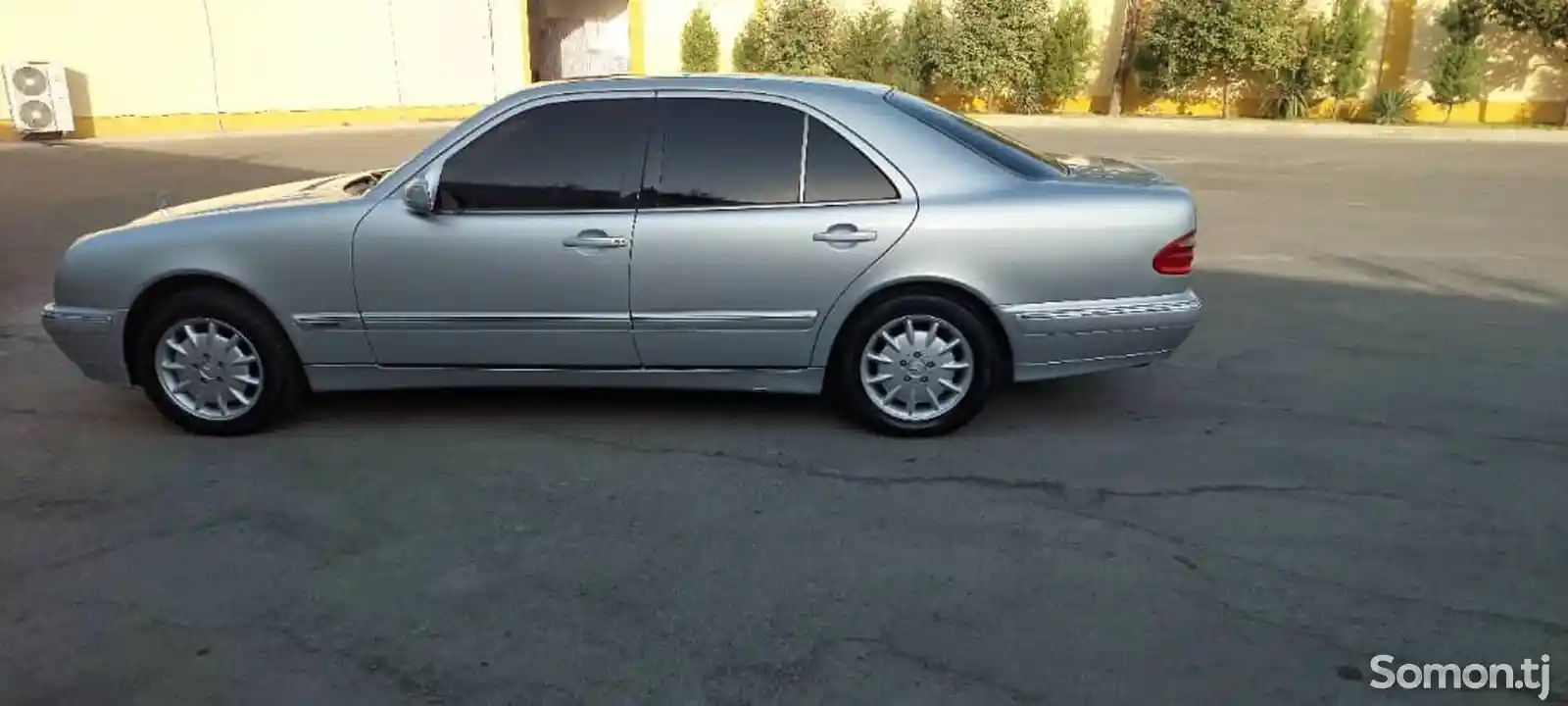 Mercedes-Benz E class, 2001-5