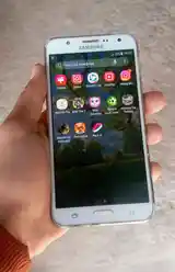 Samsung Galaxy J7-3