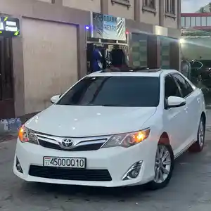 Toyota Camry, 2013