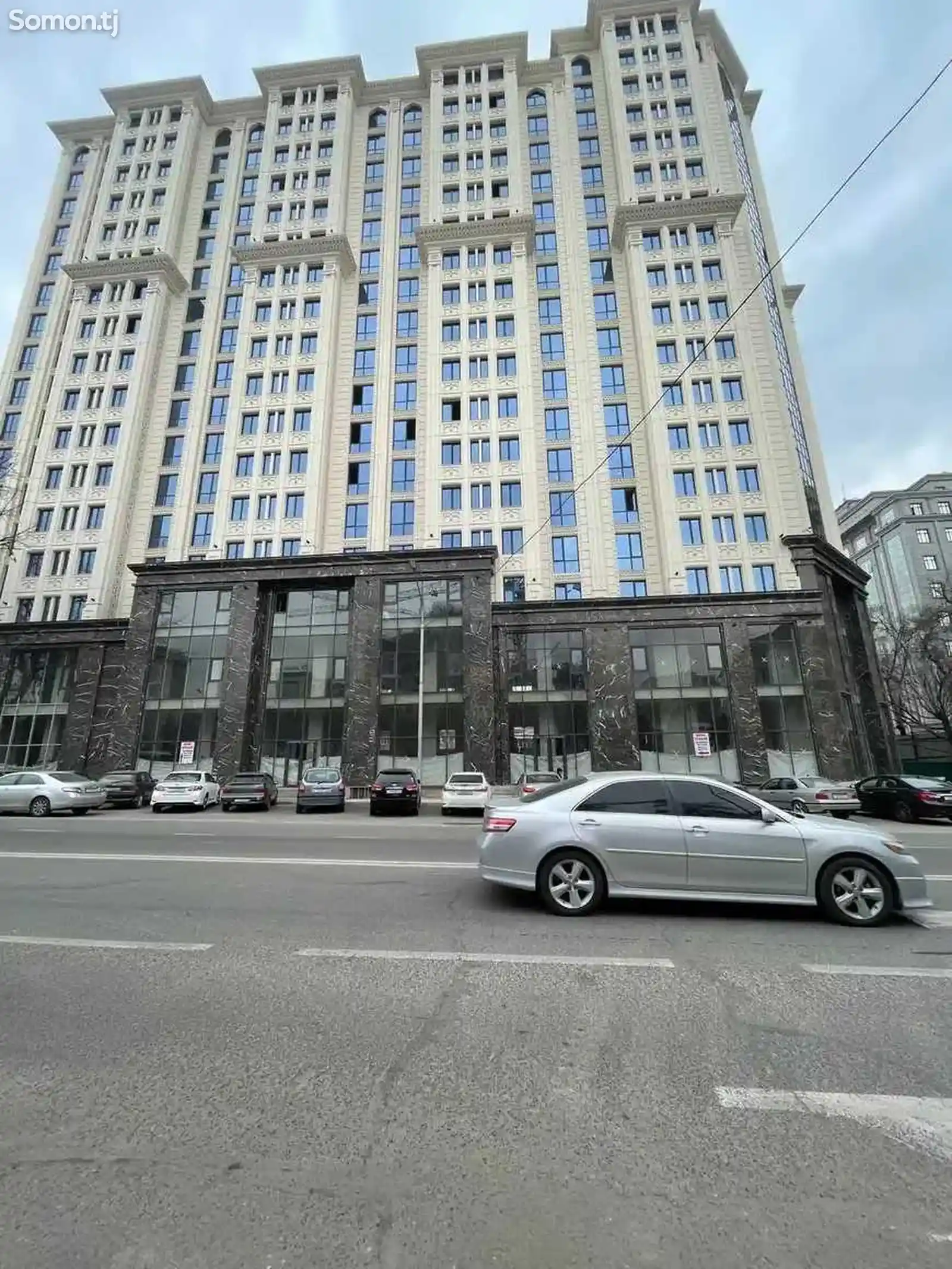3-комн. квартира, 11 этаж, 97 м², Славянский университет, Сомони-2