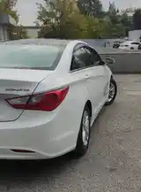 Hyundai Sonata, 2011-4