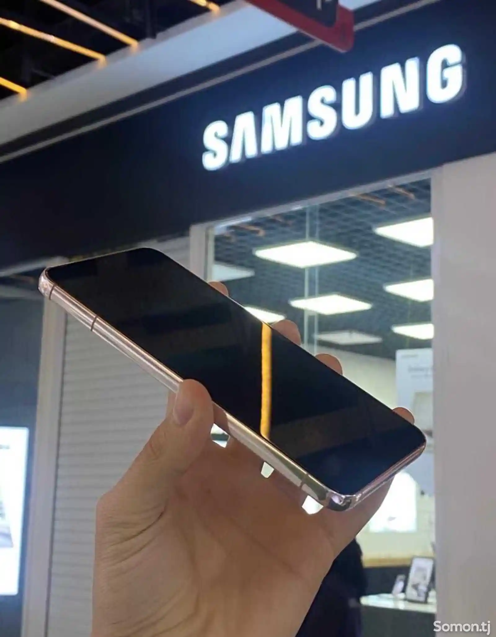 Samsung Galaxy S22+-5