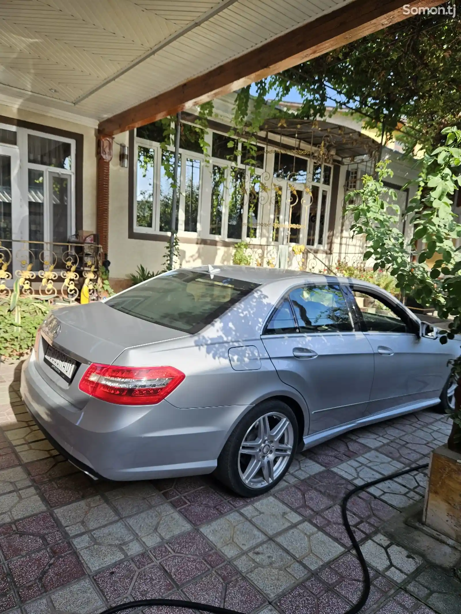 Mercedes-Benz E class, 2010-1